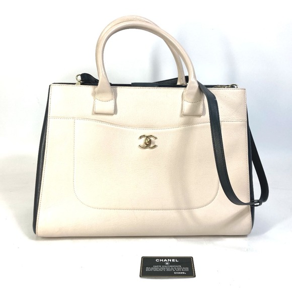 CHANEL CC Mark Bicolor 2WAY Shoulder Bag Beige - Picture 2 of 16